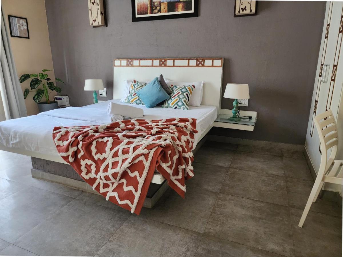 Beach 7 Mins Walk Luxury Villa Diva Calangute Exteriör bild